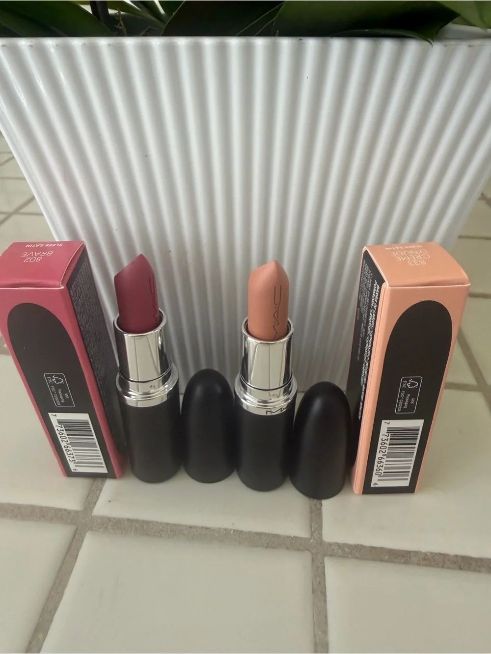 Bundle ,MAC Cosmetics Satin Lipstick Pair — 802-BRAVE-833-CRÈME D'NUDE